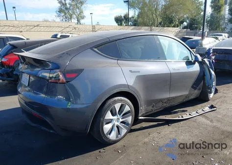 2023 Tesla Model Y Awd/Long Range Dual Motor All-Wheel Drive из США, поврежденный, VIN 7SAYGDEE4PF903647